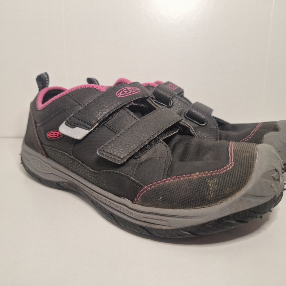 KEEN Kids' Black and Pink Hook-and-Loop Hiking Shoes Youth 7